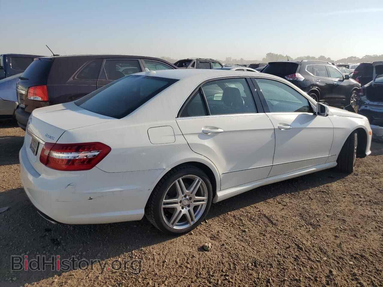 2011 MERCEDES-BENZ E-CLASS - VIN: WDDHF8HB7BA309537 - Фото 3
