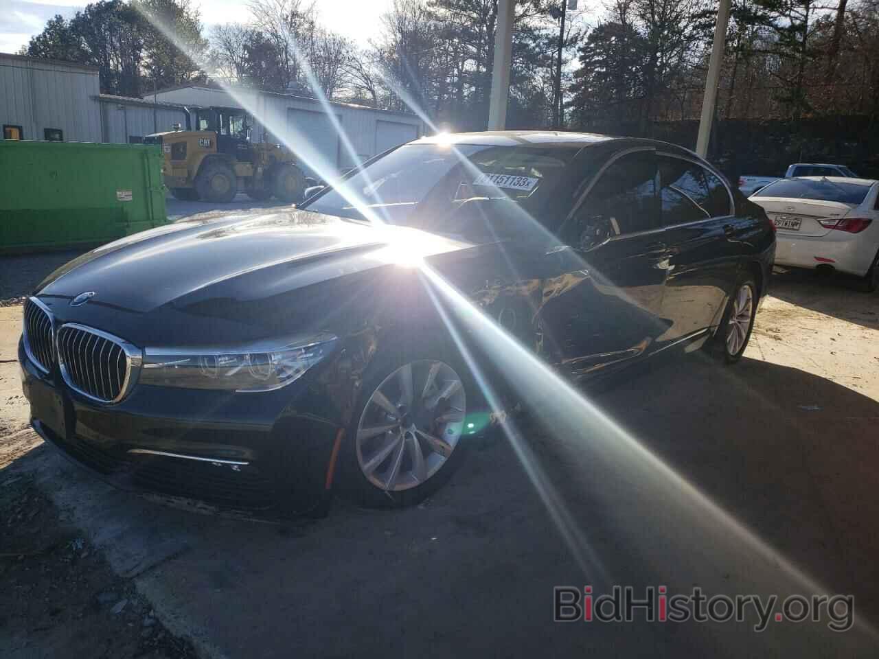 Фотография WBA7J2C57JG938520 - BMW 7 SERIES 2018