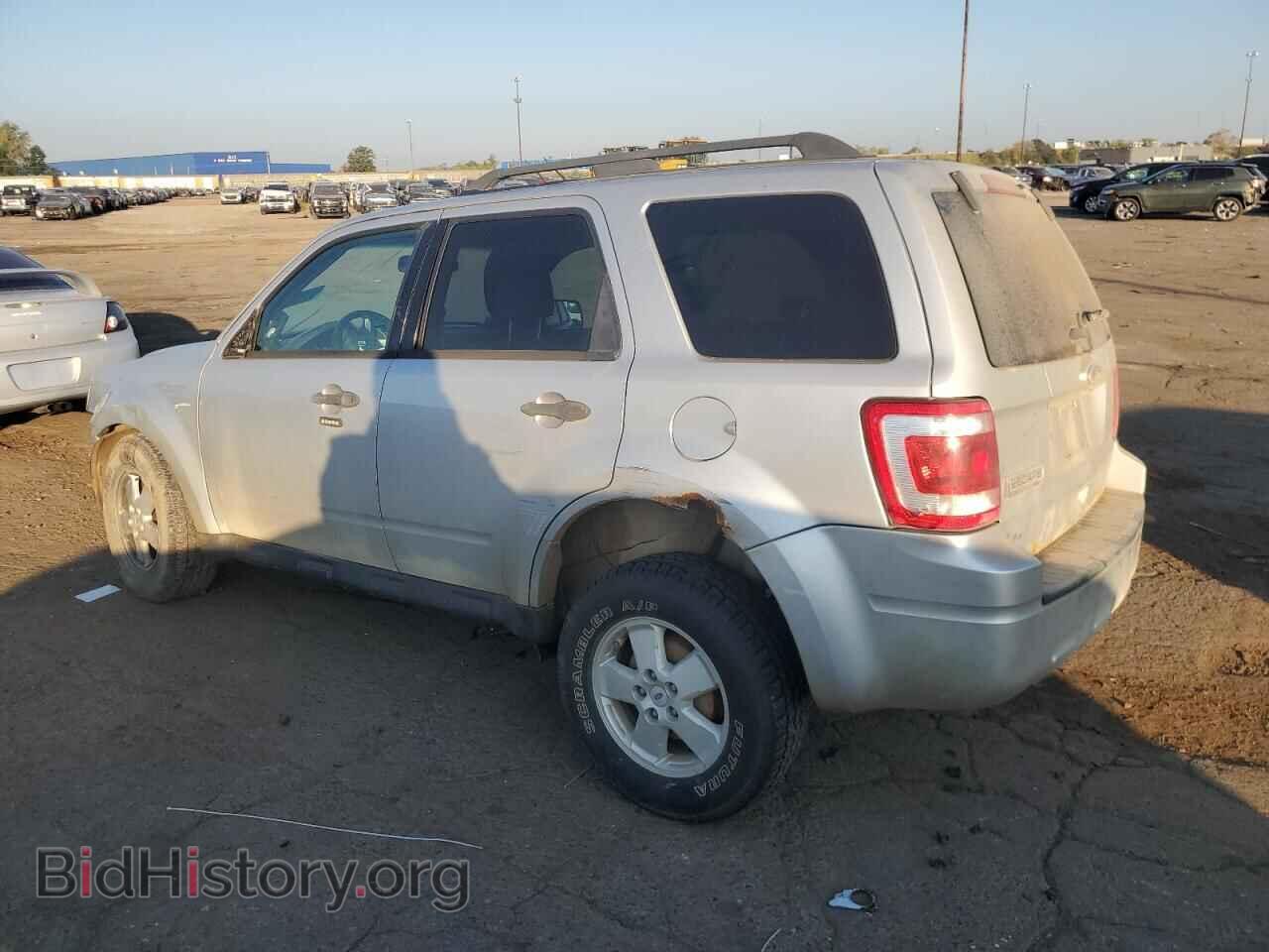 2011 FORD ESCAPE - VIN: 1FMCU0D78BKB45508 - Фото 2
