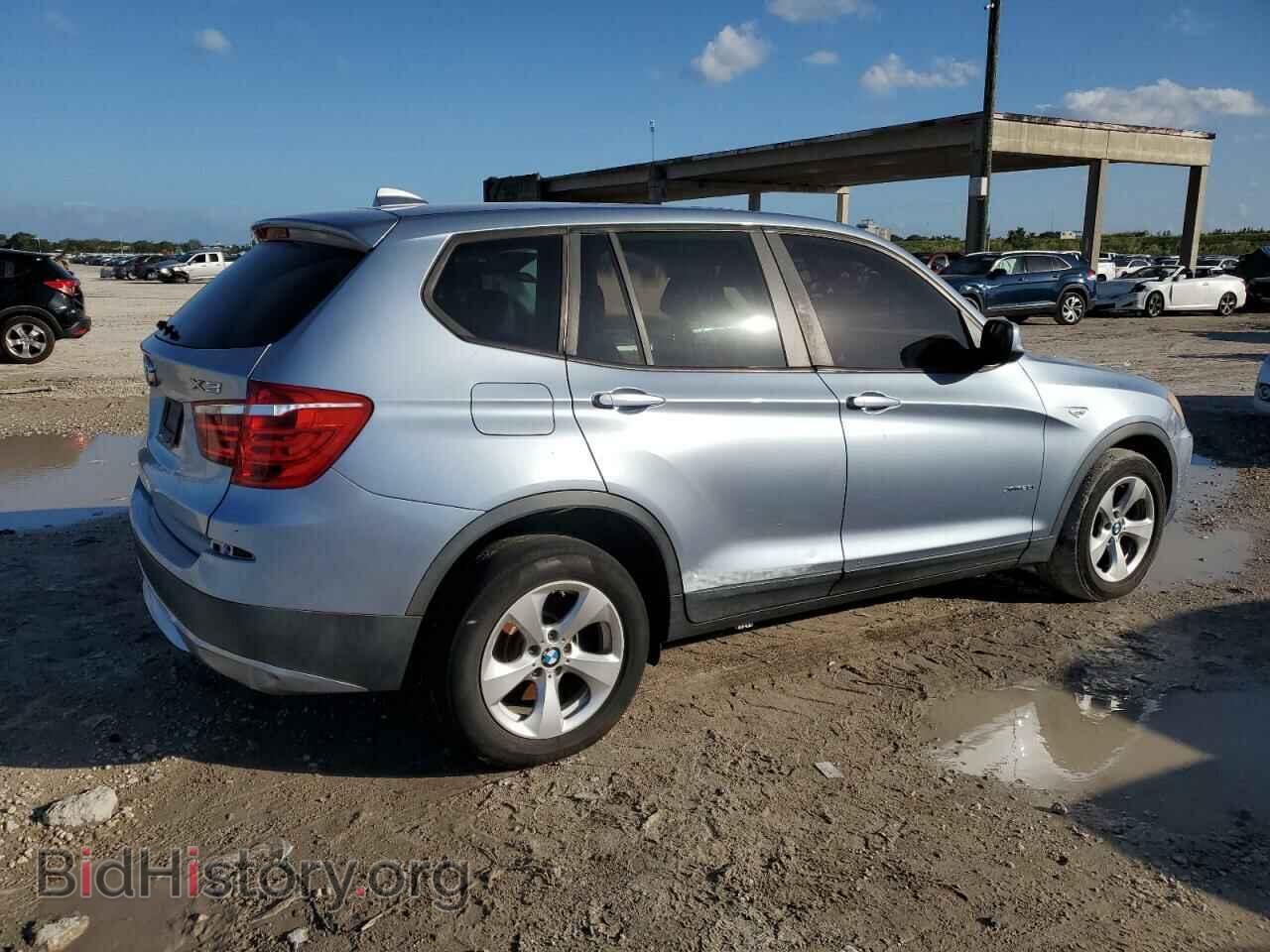 2011 BMW X3 - VIN: 5UXWX5C53BL704879 - Фото 3