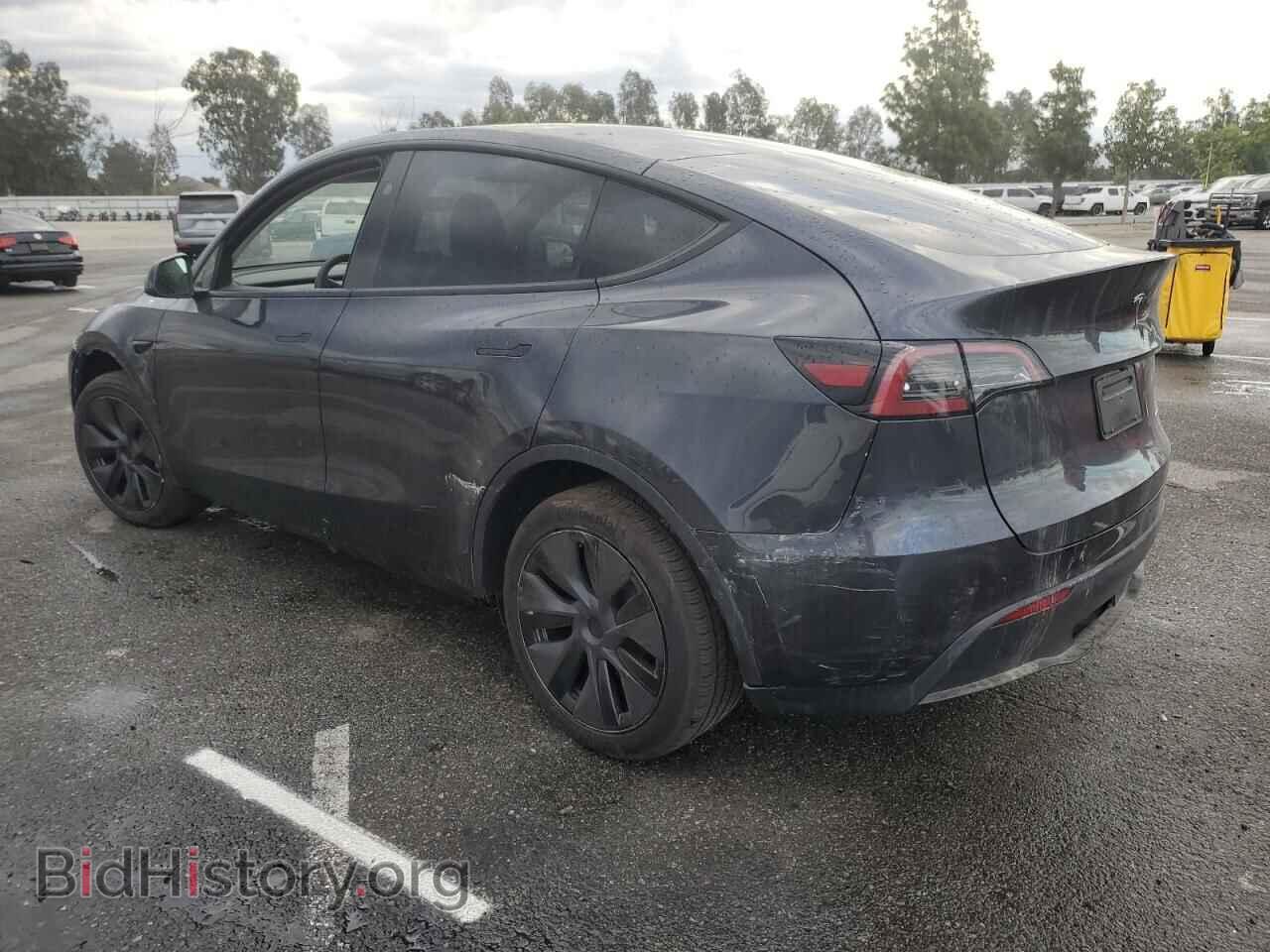 2025 TESLA MODEL Y - VIN: 7SAYGDEEXSF291530 - Фото 2