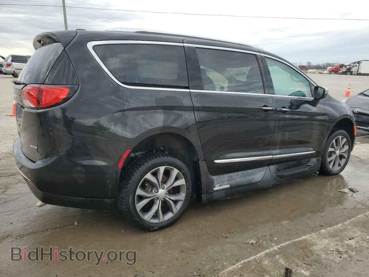2017 CHRYSLER PACIFICA - VIN: 2C4RC1GG2HR763985 - Фото 3
