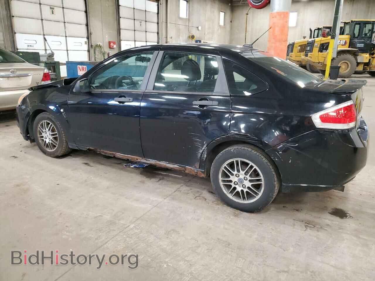 2011 FORD FOCUS - VIN: 1FAHP3FN2BW117829 - Фото 2