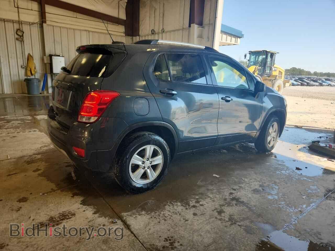 2021 CHEVROLET TRAX - VIN: KL7CJPSM7MB366127 - Фото 3