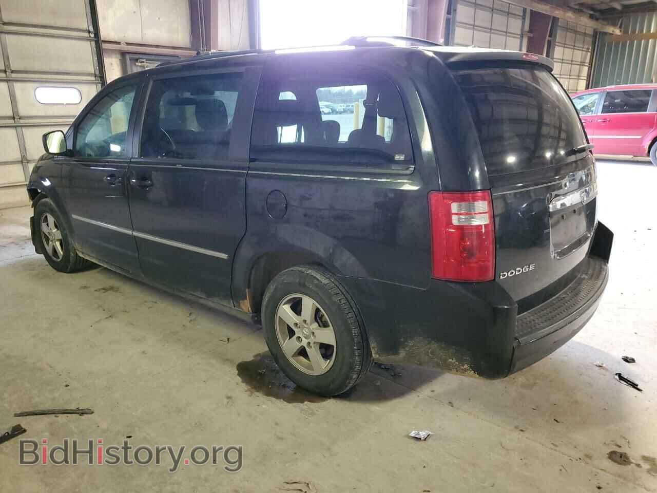 2010 DODGE CARAVAN - VIN: 2D4RN5D10AR201819 - Photo 2