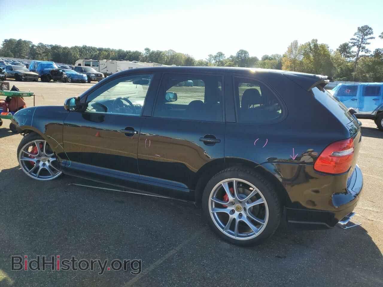 2010 PORSCHE CAYENNE - VIN: WP1AD2AP1ALA61520 - Photo 2