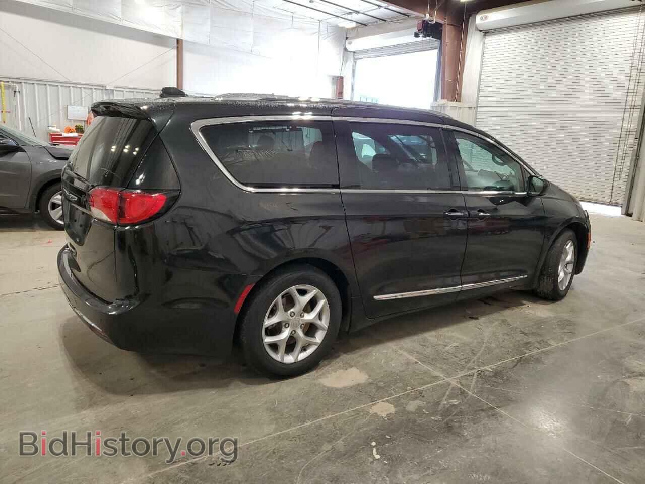 2018 CHRYSLER PACIFICA - VIN: 2C4RC1BG8JR317823 - Фото 3
