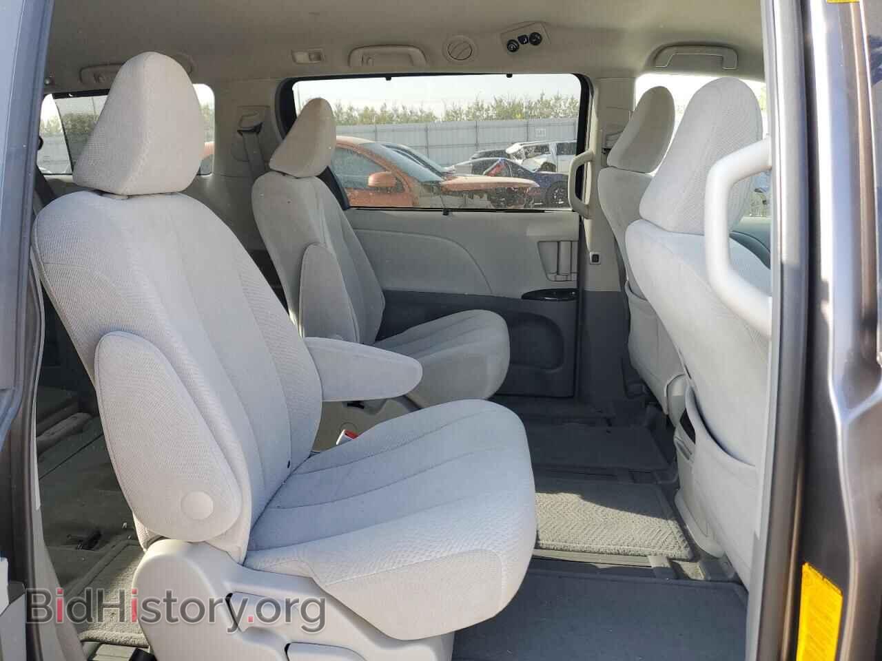 2011 TOYOTA All Models - VIN: 5TDJK3DC5BS024427 - Фото 11