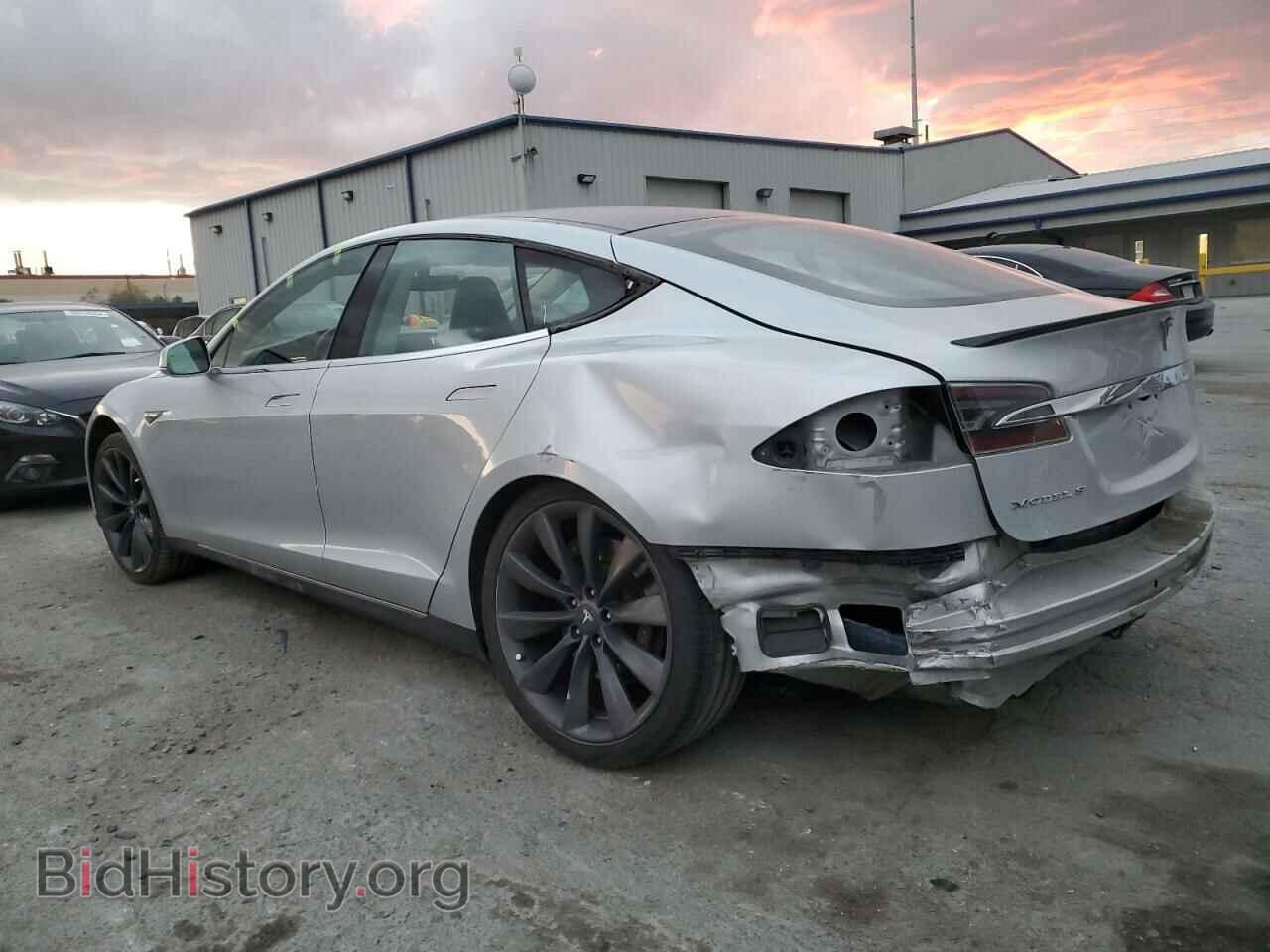 2013 TESLA MODEL S - VIN: 5YJSA1DP1DFP25603 - Фото 2