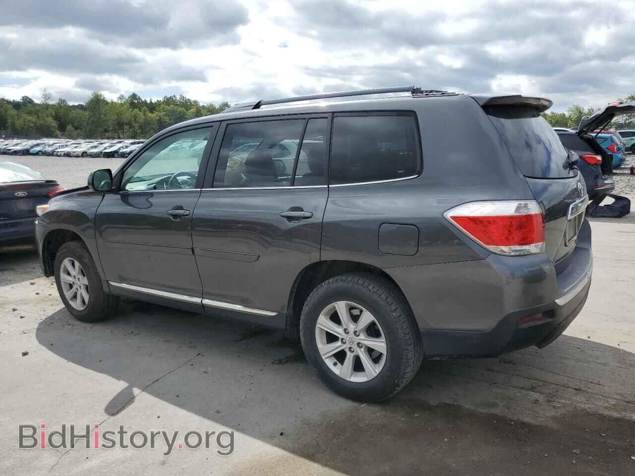 2013 TOYOTA HIGHLANDER - VIN: 5TDBK3EH8DS214160 - Фото 2