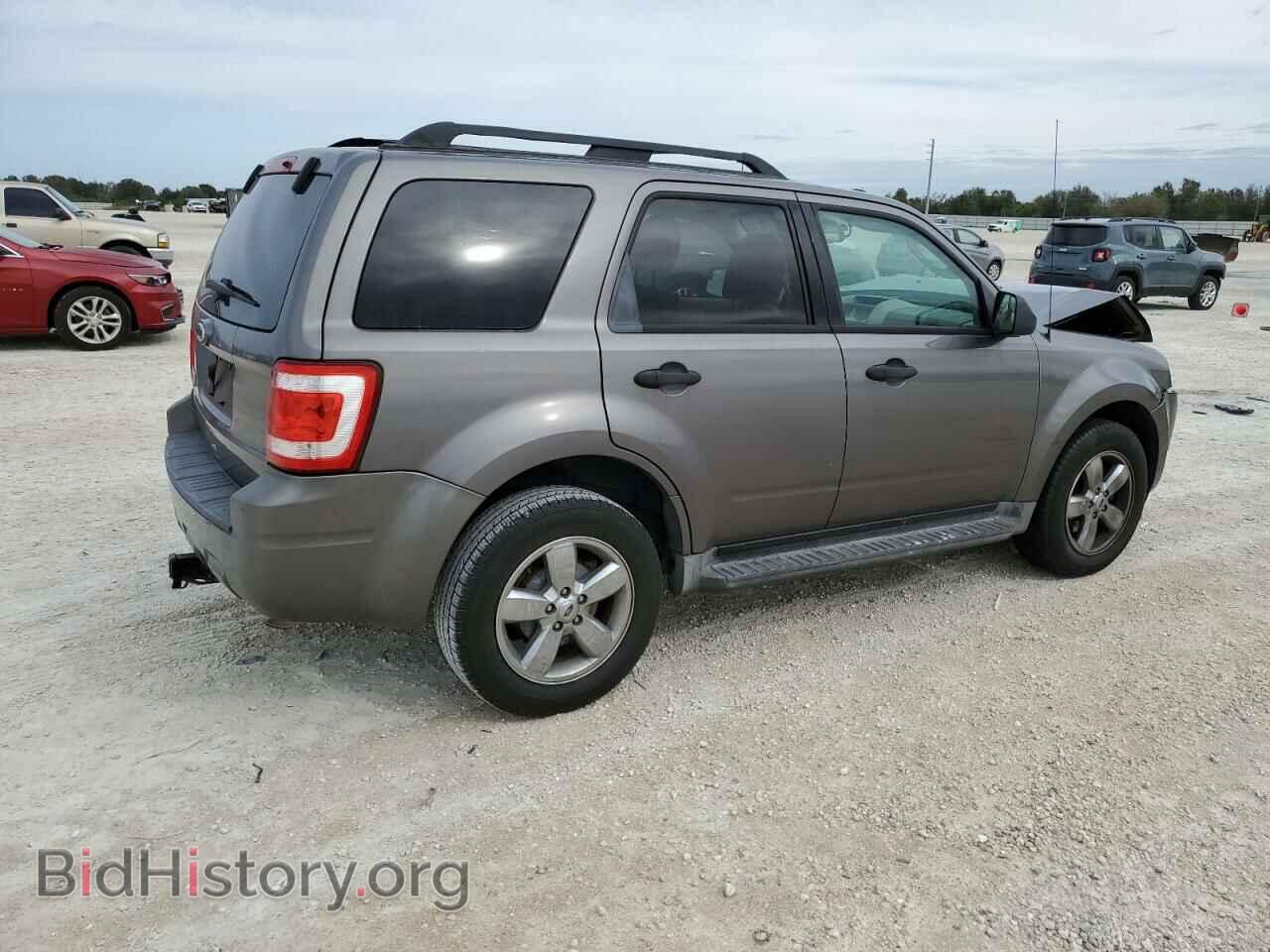 2011 FORD ESCAPE - VIN: 1FMCU0D77BKA47005 - Фото 3