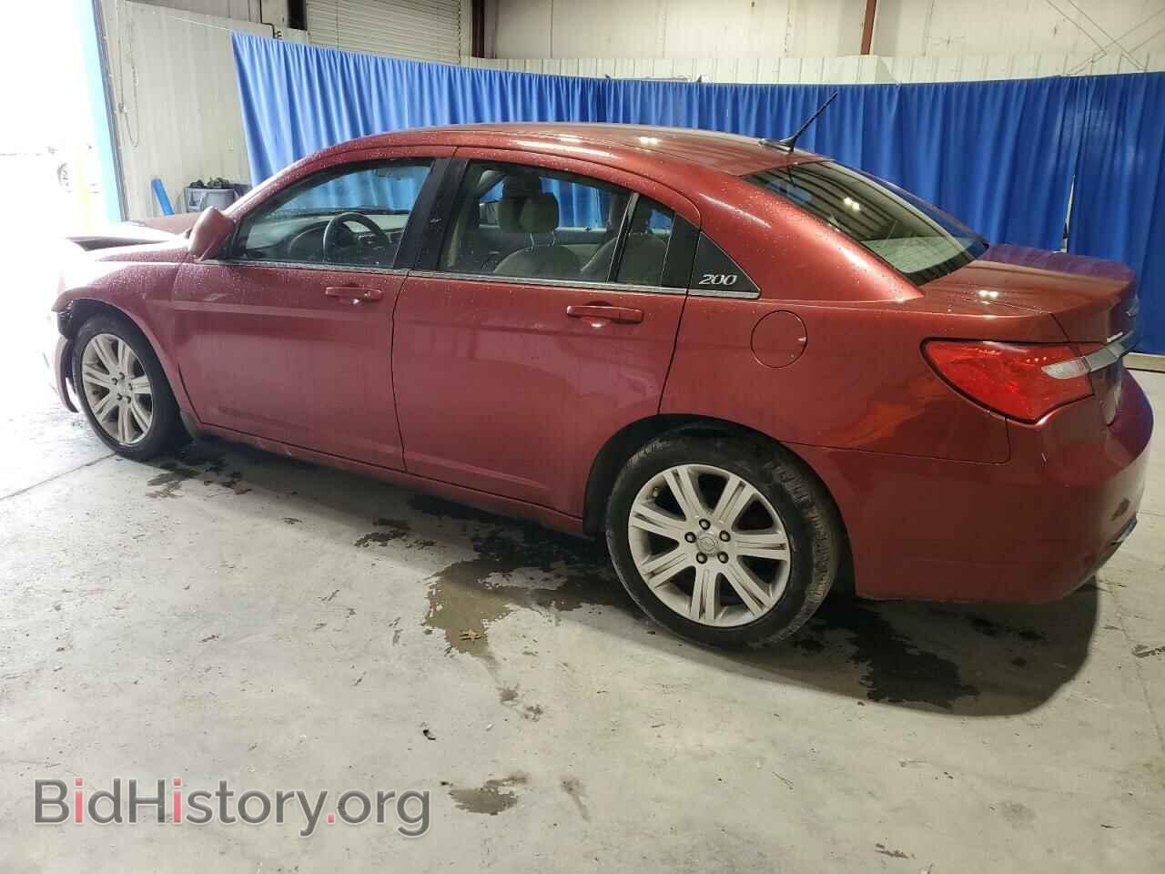 2013 CHRYSLER 200 - VIN: 1C3CCBABXDN698212 - Фото 2