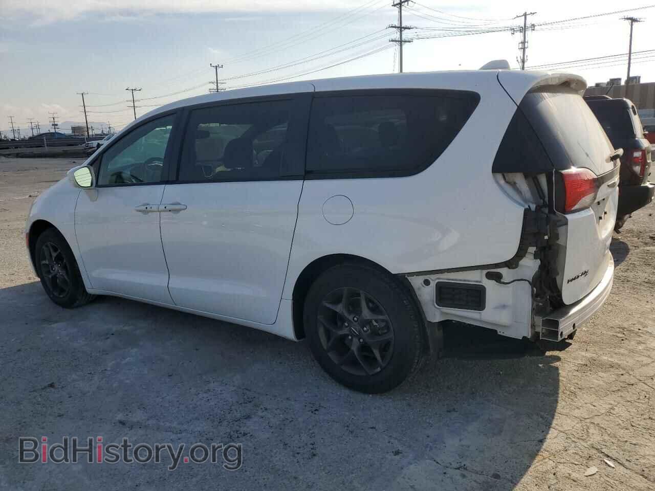 2018 CHRYSLER PACIFICA - VIN: 2C4RC1FG8JR287233 - Фото 2