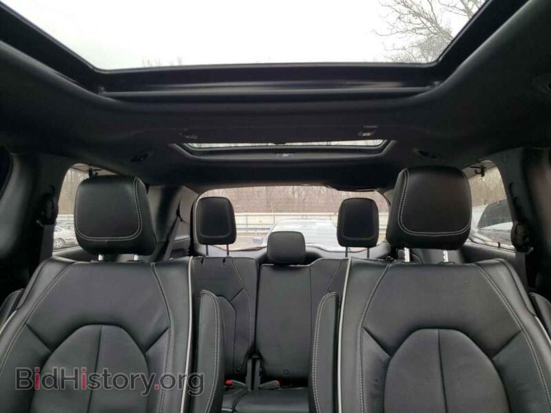 2019 Chrysler PACIFICA (VIN 2C4RC1N77KR675458) — photo 10 of 13