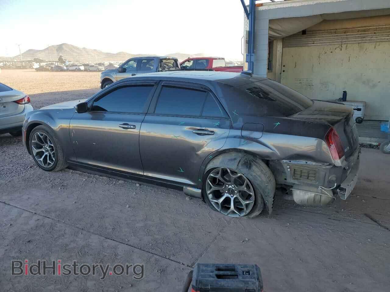 2016 CHRYSLER 300 - VIN: 2C3CCABG0GH349030 - Фото 2
