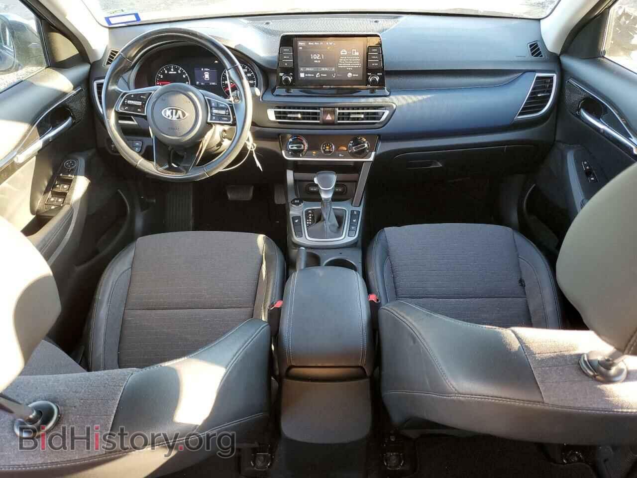 2021 KIA SELTOS - VIN: KNDEUCAA5M7160813 - Фото 8