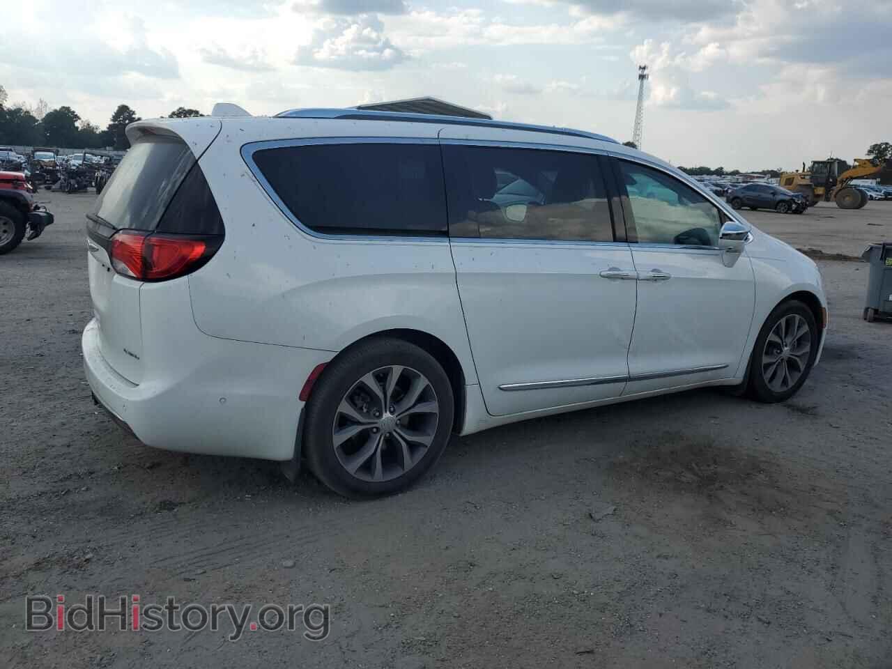 2017 CHRYSLER PACIFICA - VIN: 2C4RC1GG3HR607924 - Фото 3