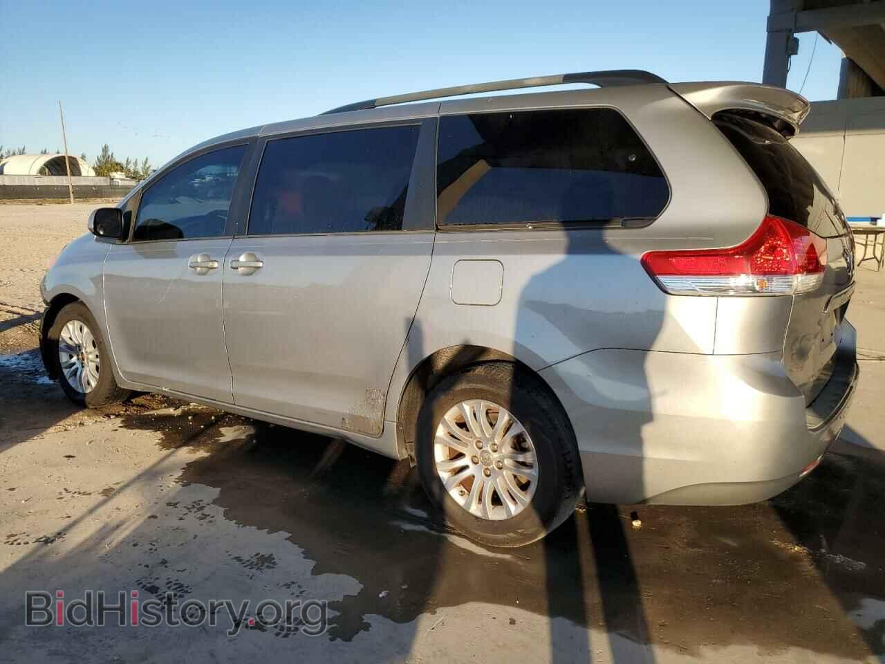 2013 TOYOTA All Models - VIN: 5TDYK3DC3DS290689 - Фото 2