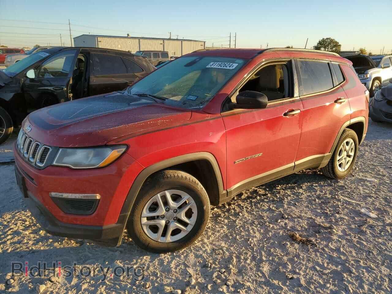 Photo 3C4NJCABXJT124821 - JEEP COMPASS 2018