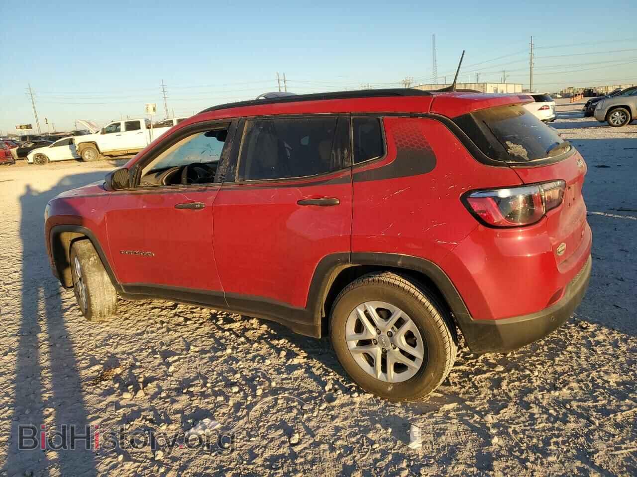 2018 JEEP COMPASS - VIN: 3C4NJCABXJT124821 - Фото 2