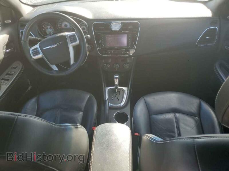 2013 Chrysler 200 (VIN 1C3CCBCG7DN555548) — фото 8 из 12