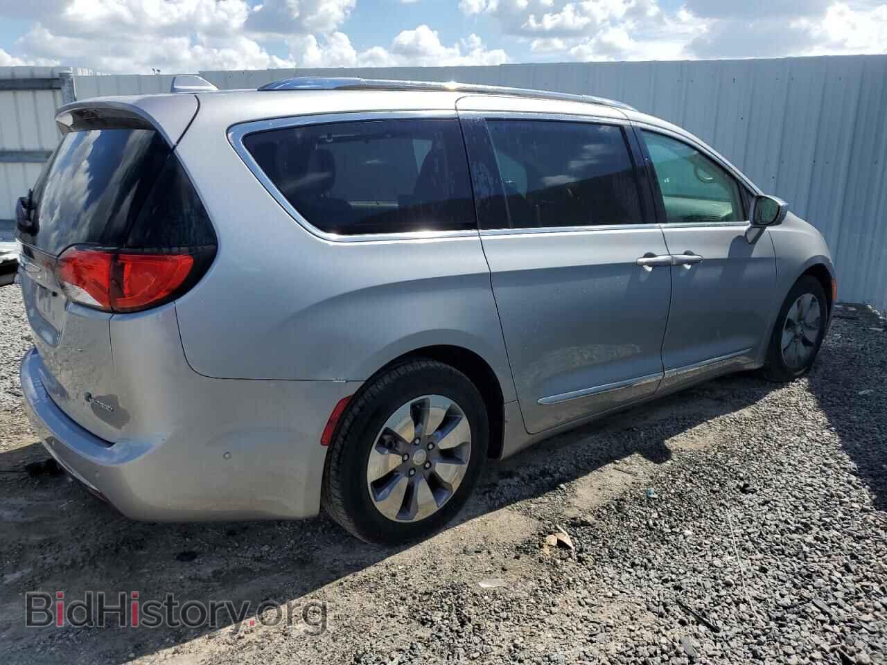 2018 CHRYSLER PACIFICA - VIN: 2C4RC1N71JR212777 - Фото 3