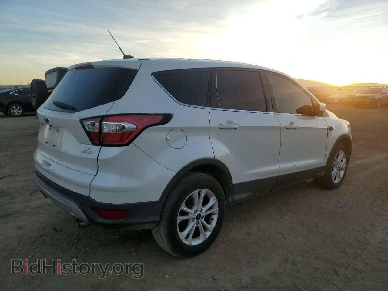 2017 FORD ESCAPE - VIN: 1FMCU0GD6HUE38533 - Фото 3