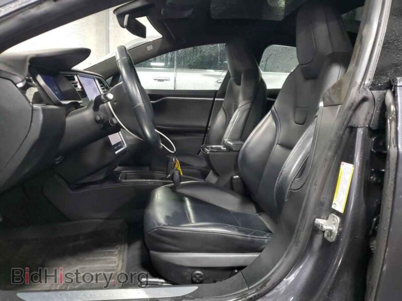 2016 Tesla MODEL S (VIN 5YJSA1E17GF157128) — фото 7 из 14