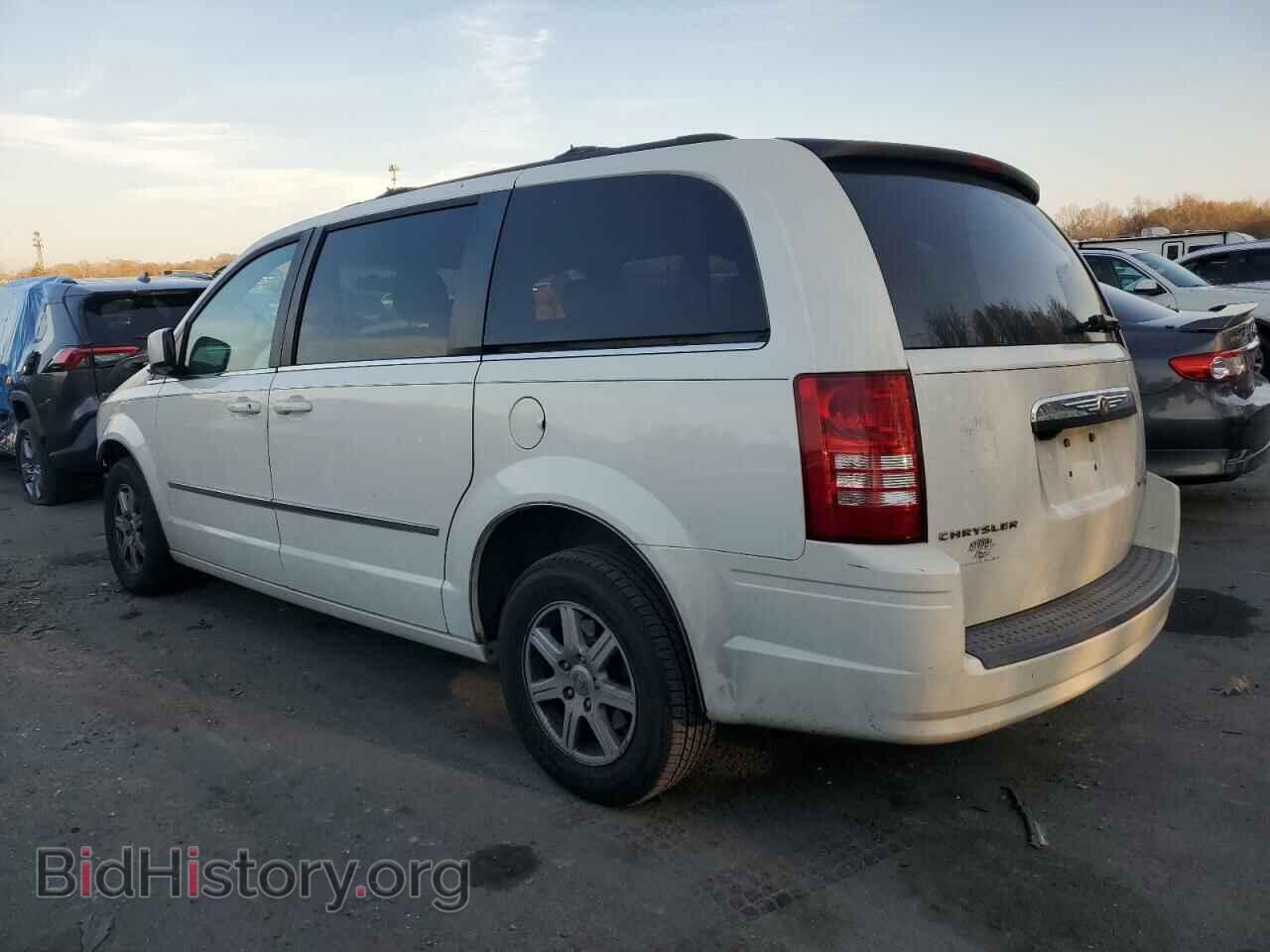 2010 CHRYSLER MINIVAN - VIN: 2A4RR5D19AR170369 - Фото 2