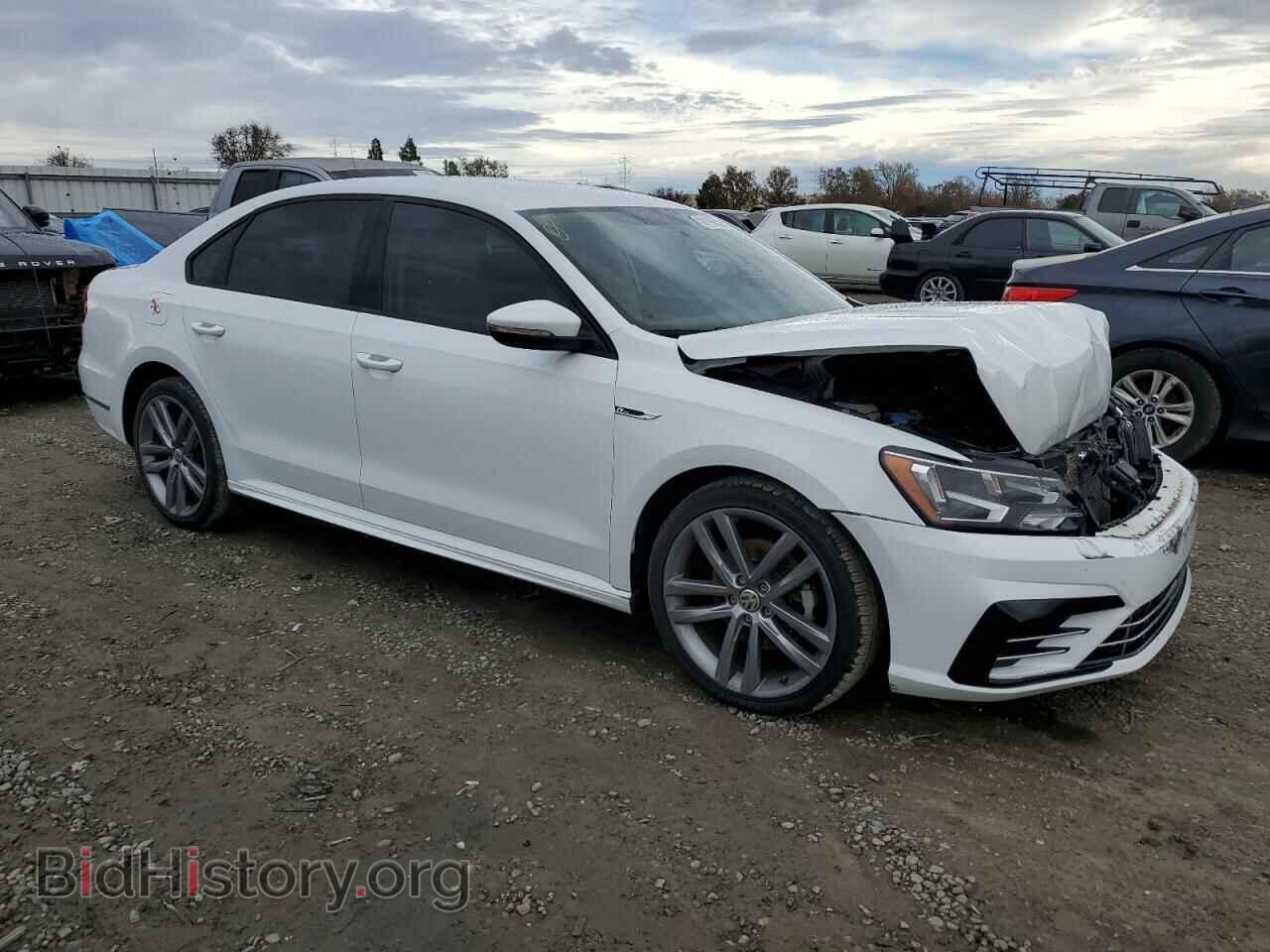 2018 VOLKSWAGEN PASSAT - VIN: 1VWAA7A34JC014483 - Фото 4