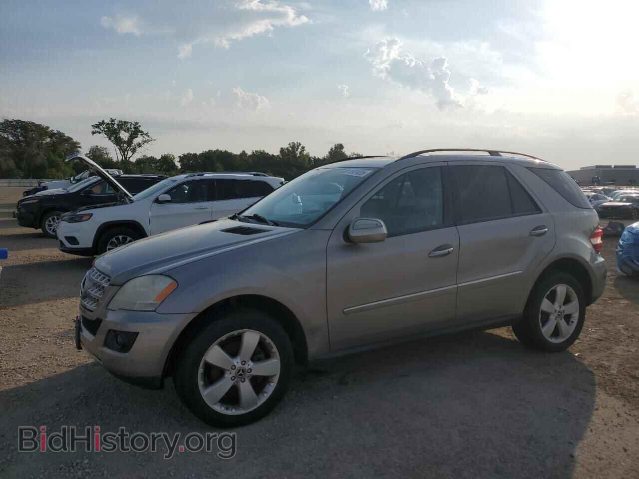 Photo 4JGBB86E19A487300 - MERCEDES-BENZ M-CLASS 2009