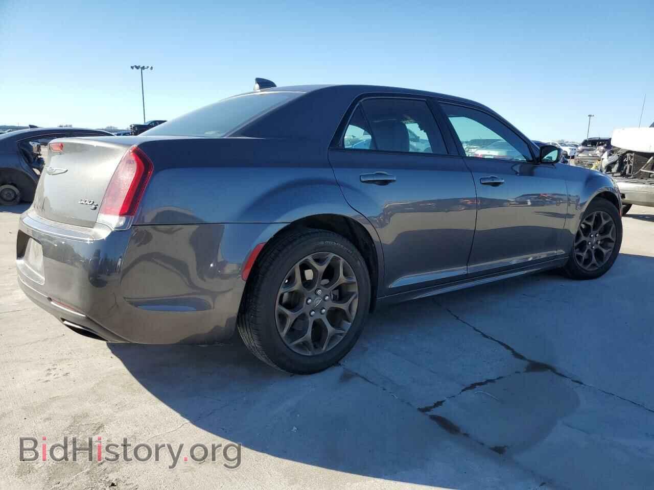 2016 CHRYSLER 300 - VIN: 2C3CCAGG3GH283047 - Фото 3