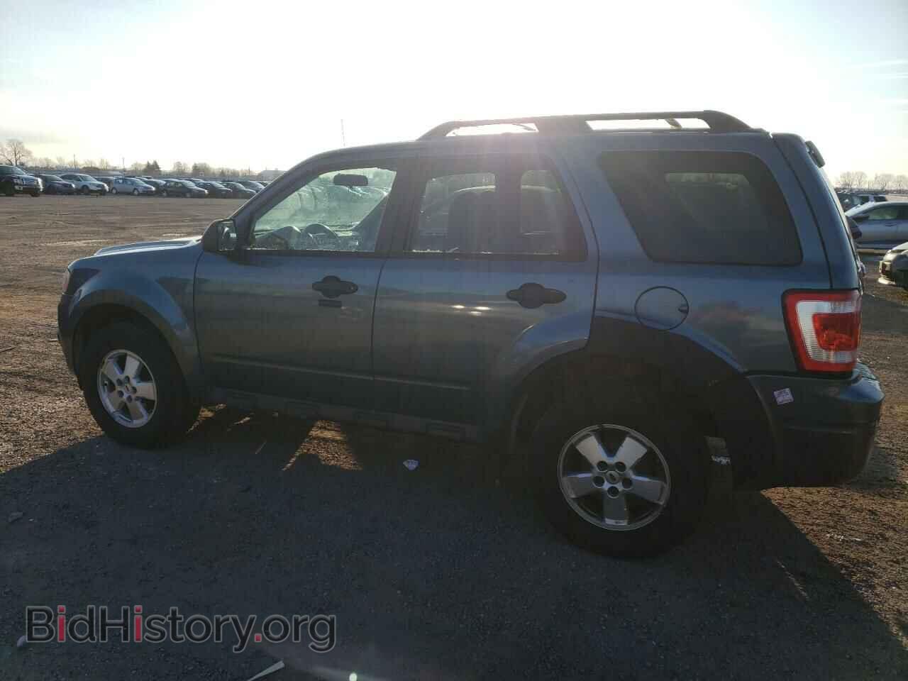 2011 FORD ESCAPE - VIN: 1FMCU0D73BKB05174 - Фото 2