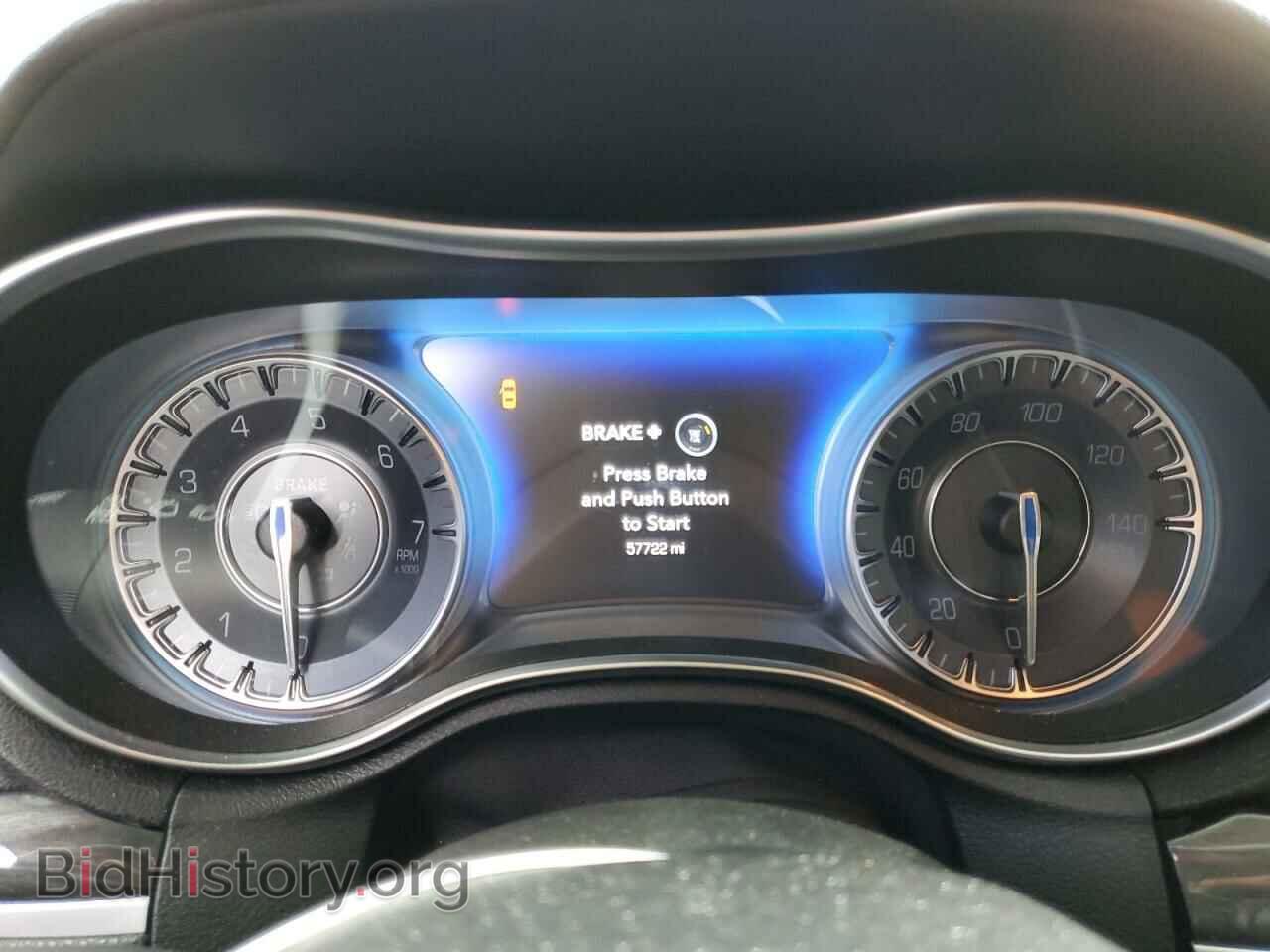 2019 CHRYSLER 300 - VIN: 2C3CCAAG1KH682976 - Фото 9
