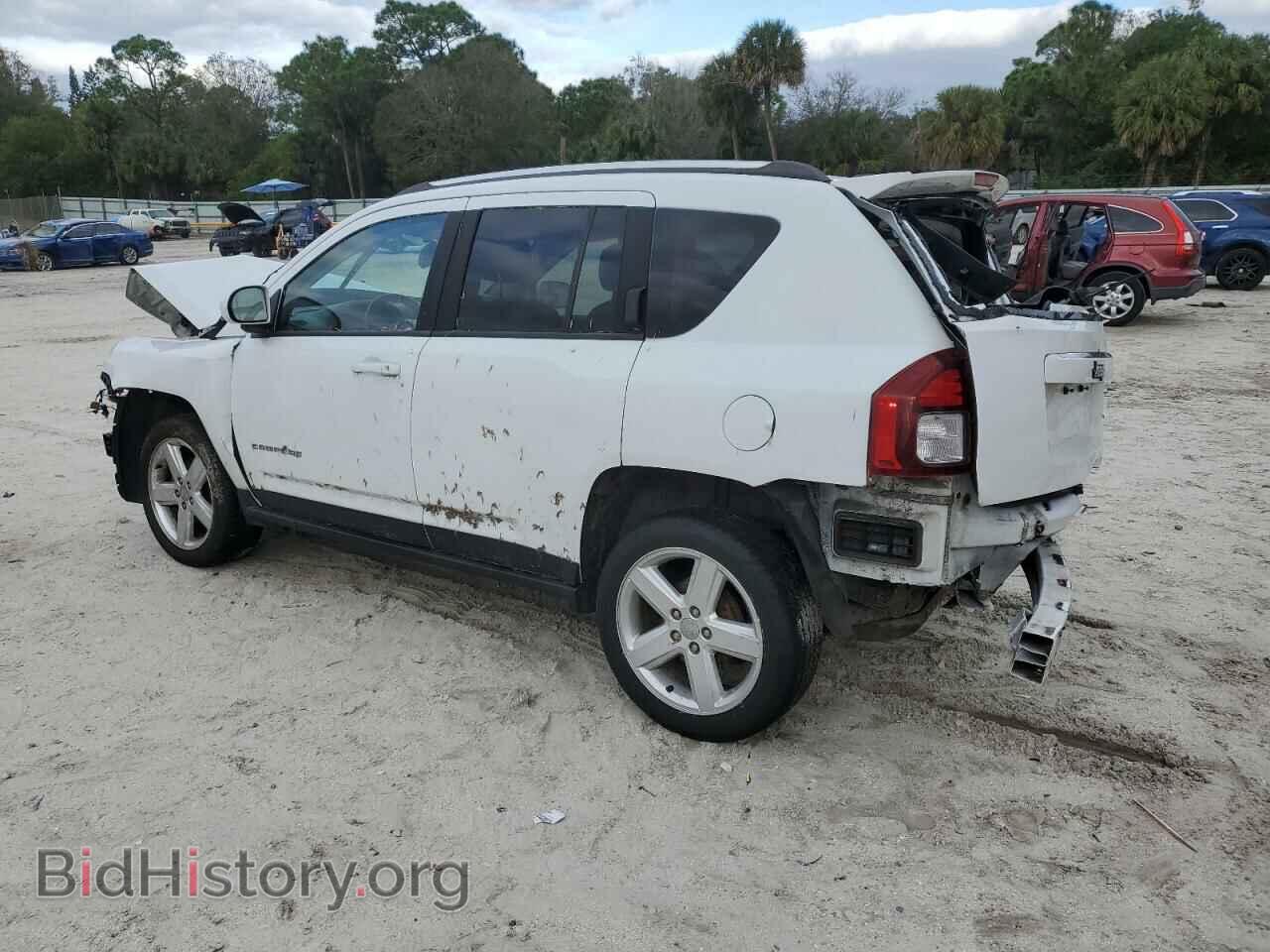 2014 JEEP COMPASS - VIN: 1C4NJCEA3ED819557 - Фото 2