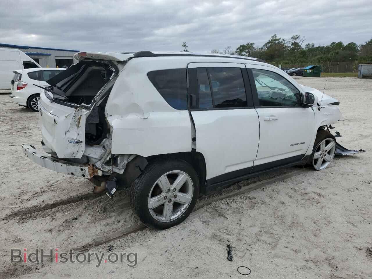 2014 JEEP COMPASS - VIN: 1C4NJCEA3ED819557 - Фото 3