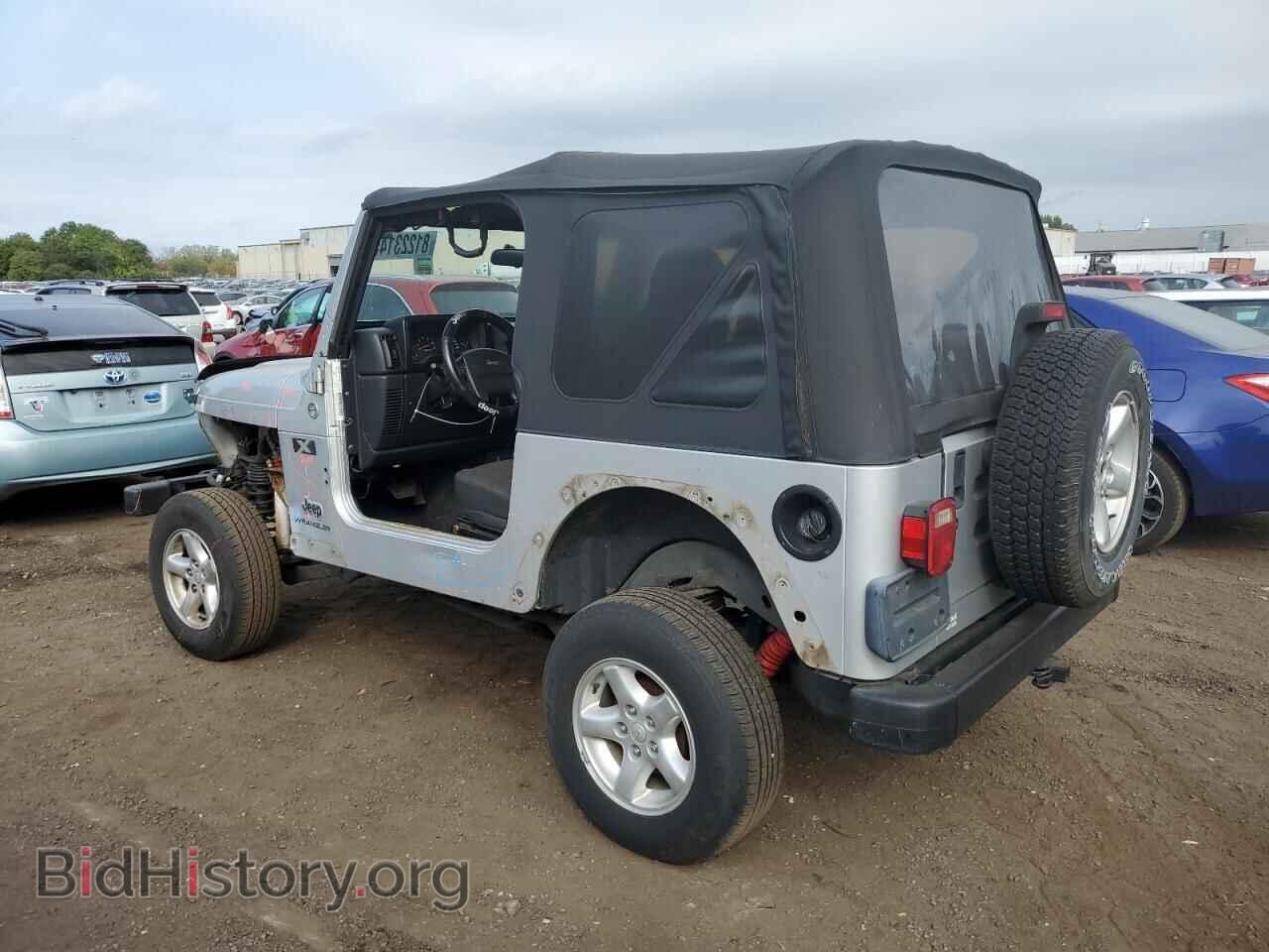 2005 JEEP WRANGLER - VIN: 1J4FA39S35P323755 - Фото 2