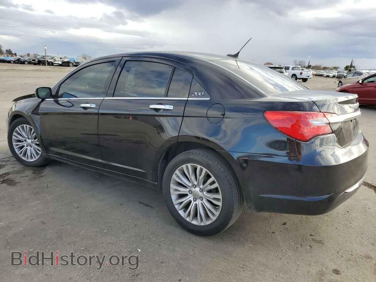 2012 CHRYSLER 200 - VIN: 1C3CCBCG9CN106287 - Фото 2