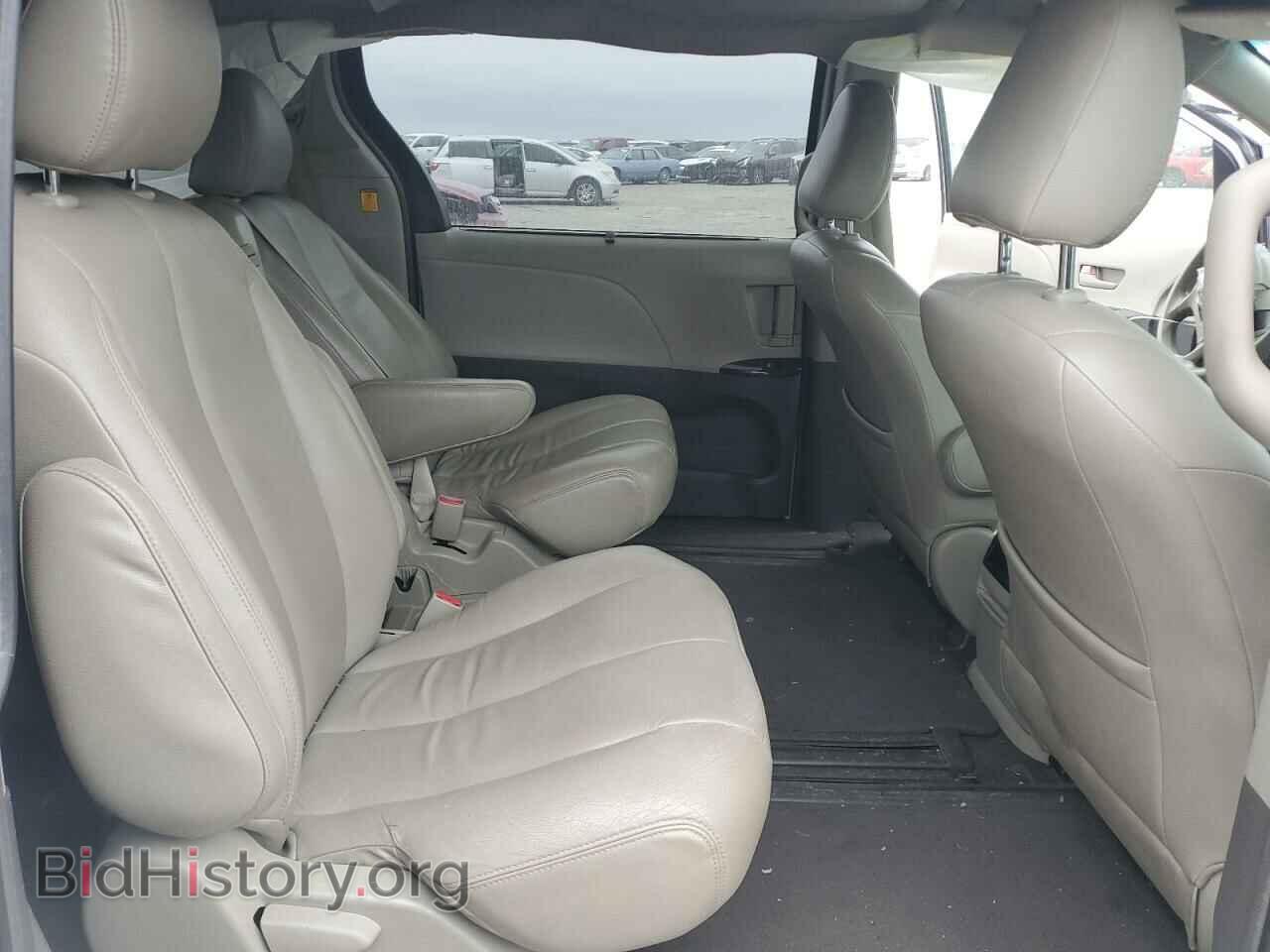 2011 TOYOTA All Models - VIN: 5TDKK3DCXBS050249 - Фото 10