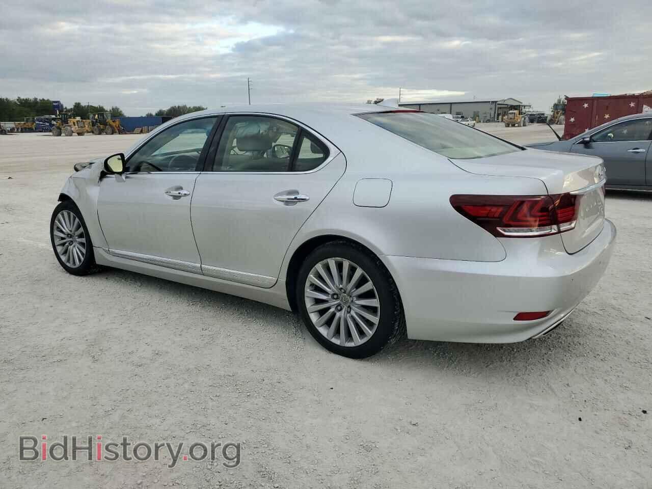 2014 LEXUS LS460 - VIN: JTHBL5EF2E5128081 - Photo 2