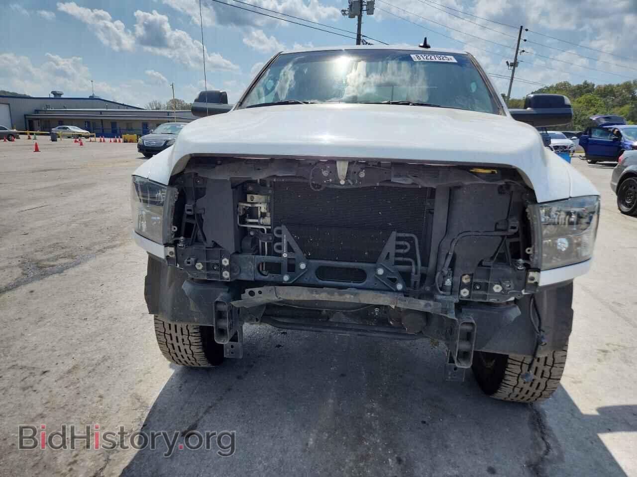 2018 RAM All Models - VIN: 3C6UR5DJ7JG337745 - Photo 5