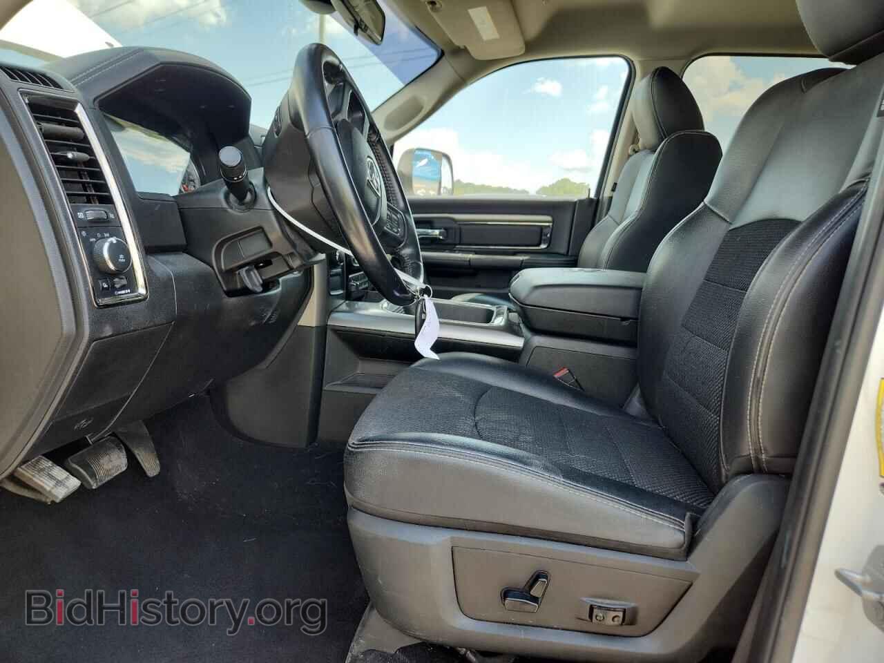 2018 RAM All Models - VIN: 3C6UR5DJ7JG337745 - Photo 7