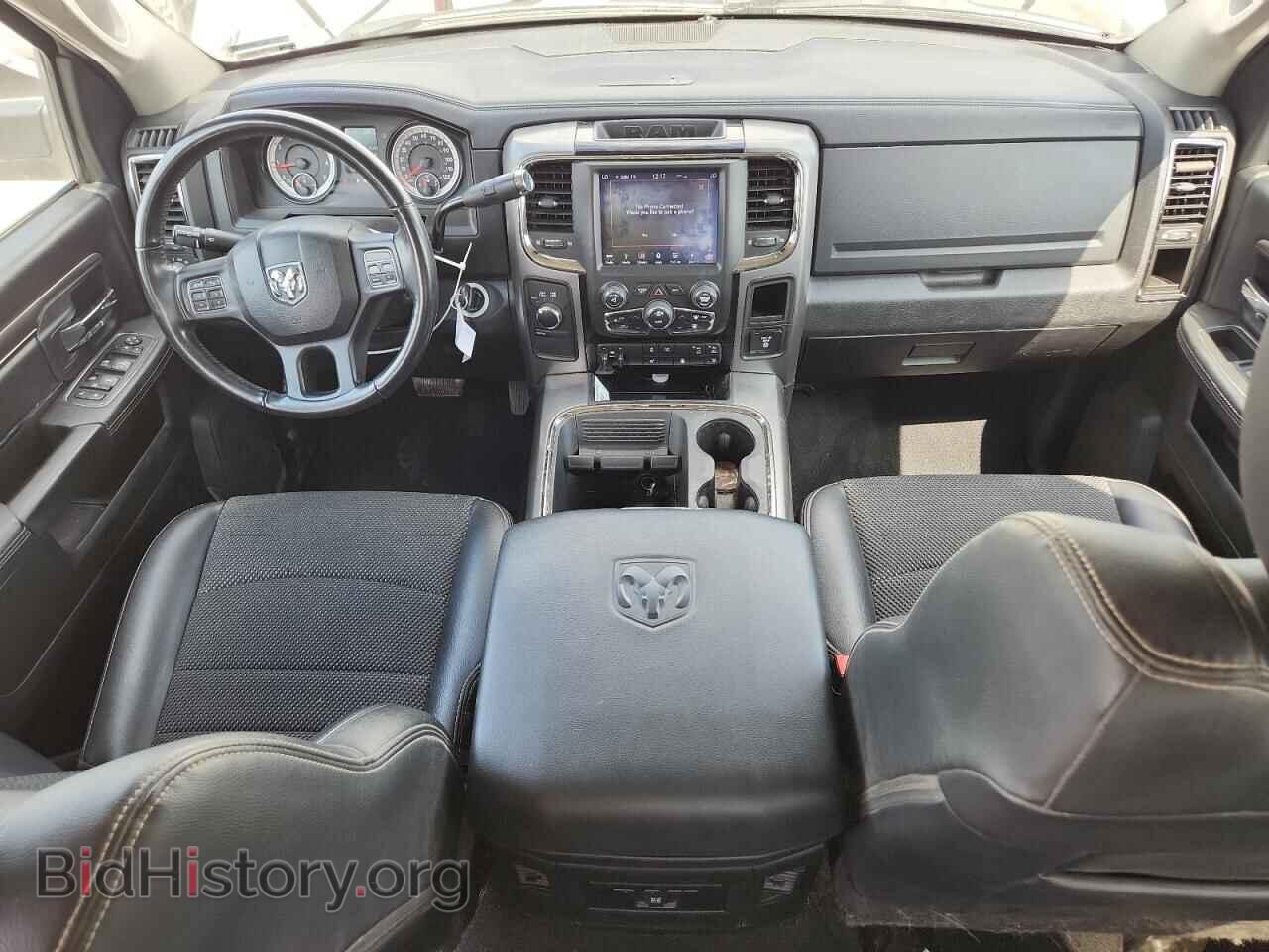 2018 RAM All Models - VIN: 3C6UR5DJ7JG337745 - Photo 8