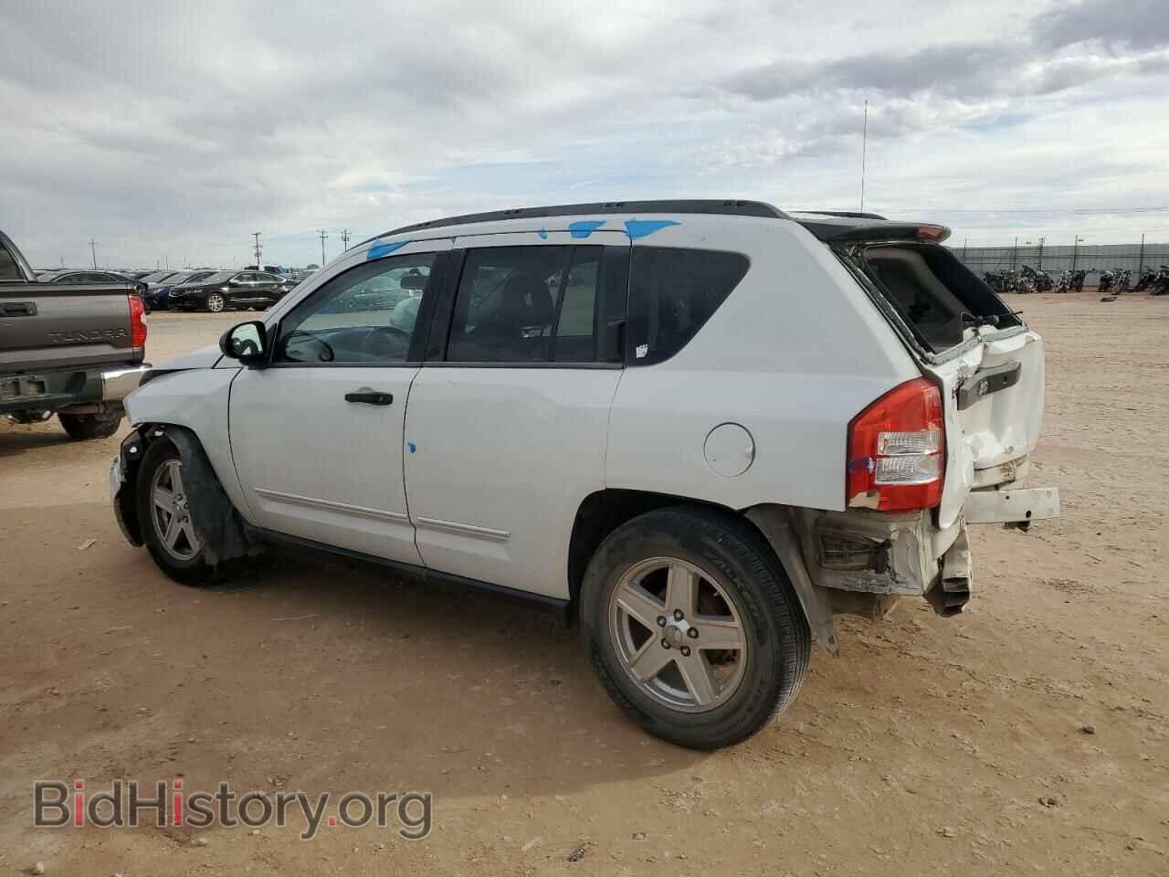 2009 JEEP COMPASS - VIN: 1J4FT47B89D243782 - Photo 2