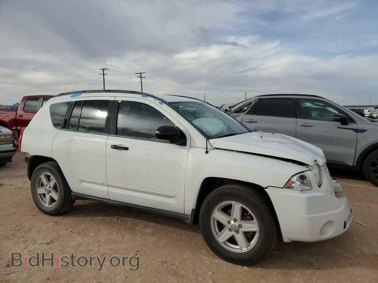 2009 JEEP COMPASS - VIN: 1J4FT47B89D243782 - Photo 4