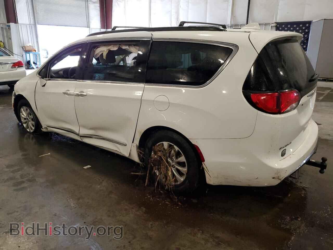 2017 CHRYSLER PACIFICA - VIN: 2C4RC1BG5HR688397 - Фото 2