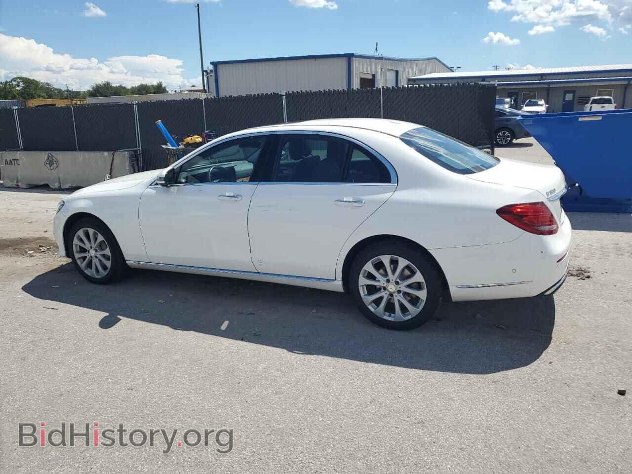 2017 MERCEDES-BENZ E-CLASS - VIN: WDDZF4KB2HA183618 - Фото 2
