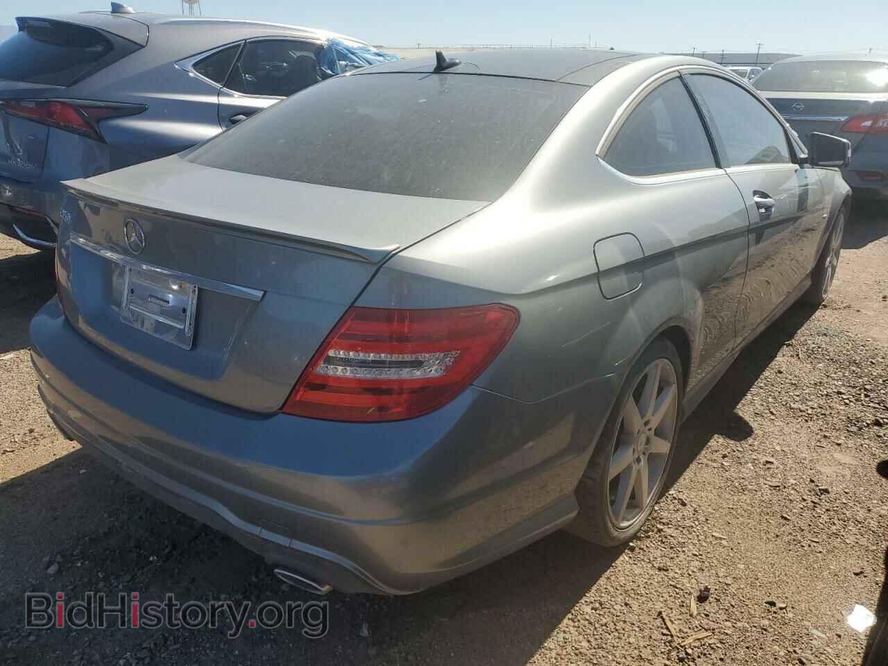 2012 MERCEDES-BENZ C-CLASS - VIN: WDDGJ5HB8CF795370 - Фото 3