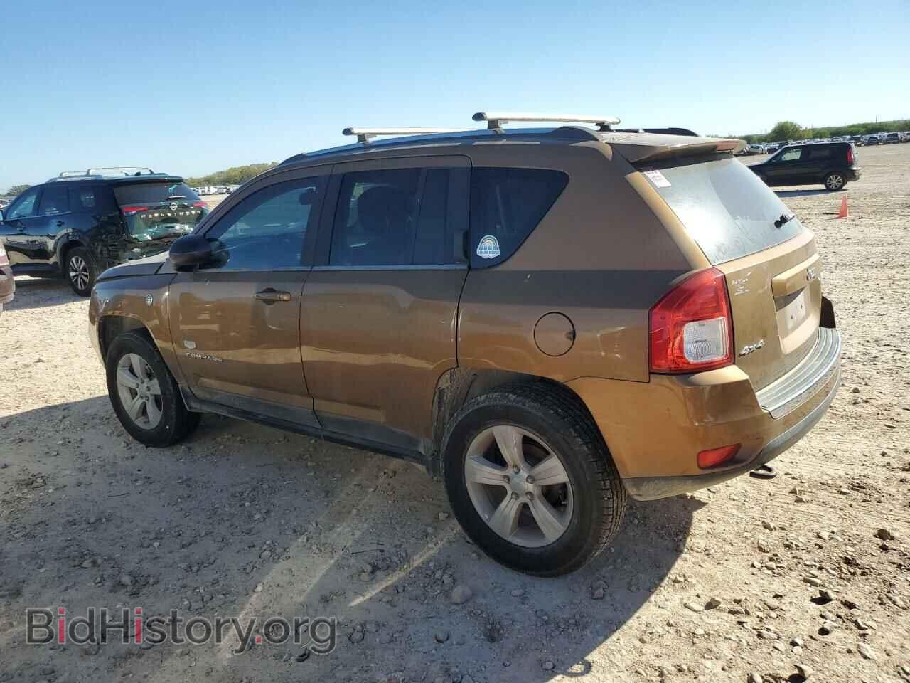 2011 JEEP COMPASS - VIN: 1J4NF5FB1BD165328 - Photo 2