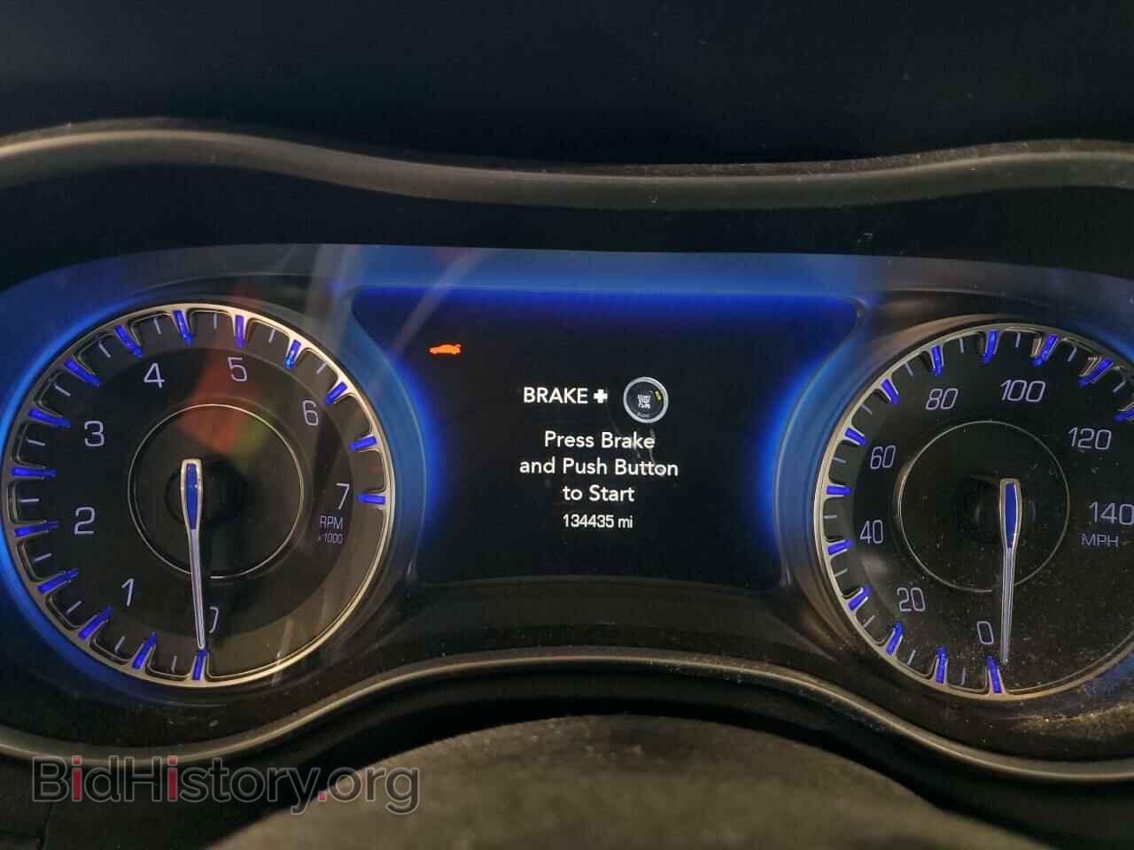 2017 CHRYSLER 300 - VIN: 2C3CCAAGXHH663772 - Фото 9